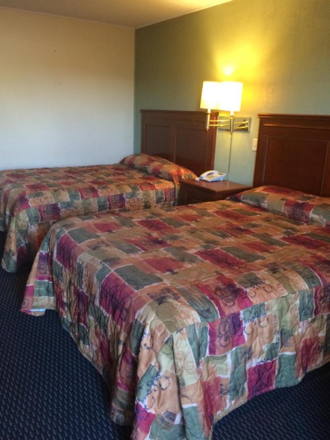 Rest Inn - Extended Stay, I-40 Airport, Wedding & Event Center 애머릴로 외부 사진