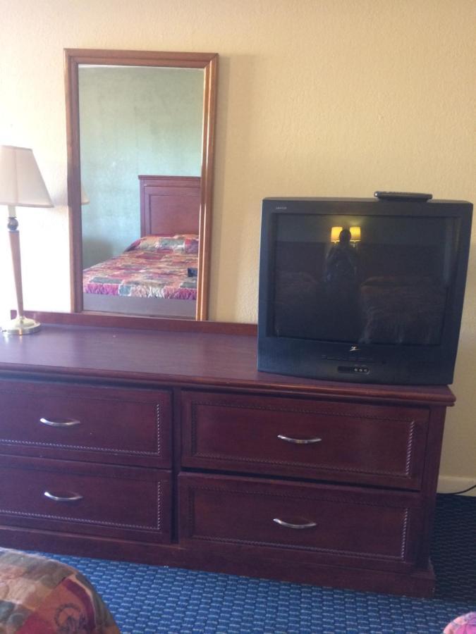 Rest Inn - Extended Stay, I-40 Airport, Wedding & Event Center 애머릴로 외부 사진
